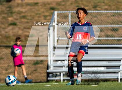 Thumbnail 2 in Kent Denver vs Middle Park (CHSAA 3A round 1) photogallery.
