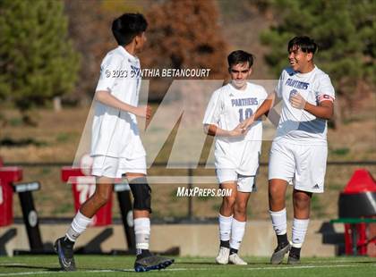 Thumbnail 3 in Kent Denver vs Middle Park (CHSAA 3A round 1) photogallery.