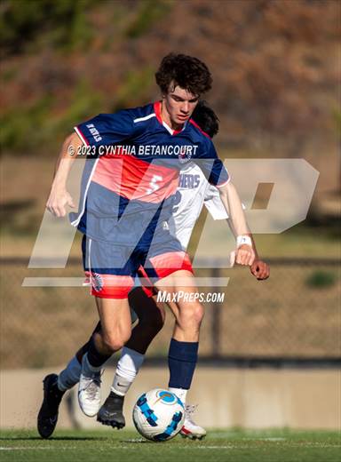 null - Photo 01