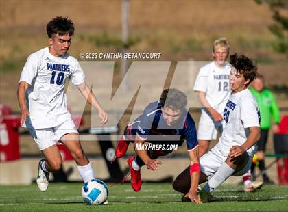 Thumbnail 3 in Kent Denver vs Middle Park (CHSAA 3A round 1) photogallery.