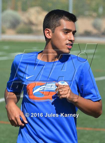 Thumbnail 2 in Bishop Gorman vs Desert Pines photogallery.