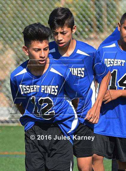 Thumbnail 2 in Bishop Gorman vs Desert Pines photogallery.