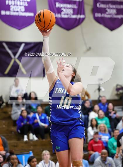 Thumbnail 1 in Notre Dame Academy vs Rockvale photogallery.