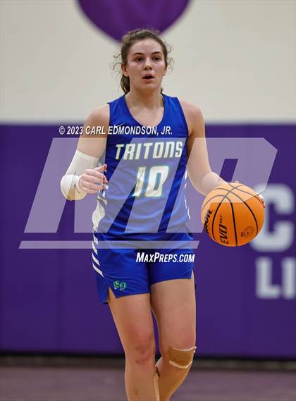 Thumbnail 2 in Notre Dame Academy vs Rockvale photogallery.
