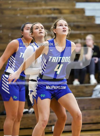 Thumbnail 1 in Notre Dame Academy vs Rockvale photogallery.
