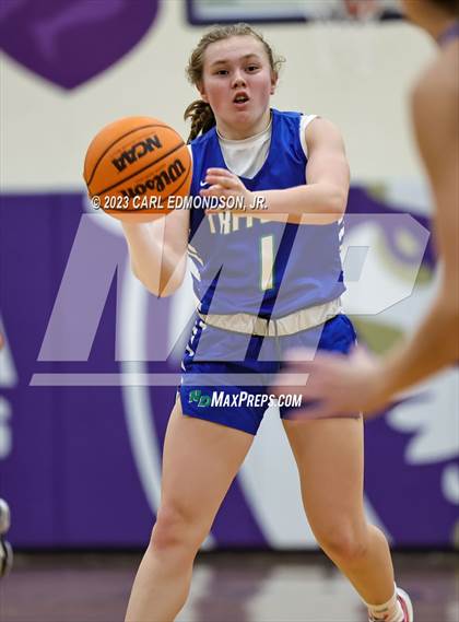 Thumbnail 3 in Notre Dame Academy vs Rockvale photogallery.