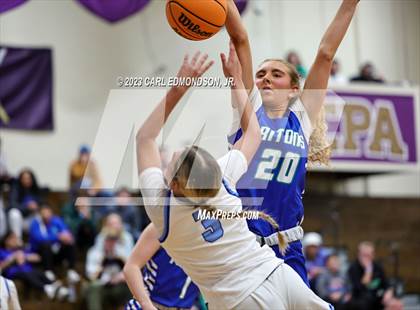 Thumbnail 1 in Notre Dame Academy vs Rockvale photogallery.