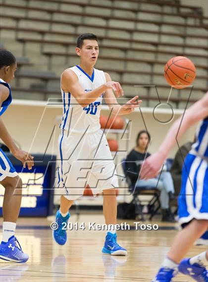Thumbnail 2 in MacArthur @ South San Antonio (SAISD Tournament) photogallery.