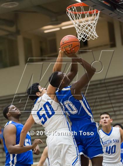 Thumbnail 3 in MacArthur @ South San Antonio (SAISD Tournament) photogallery.