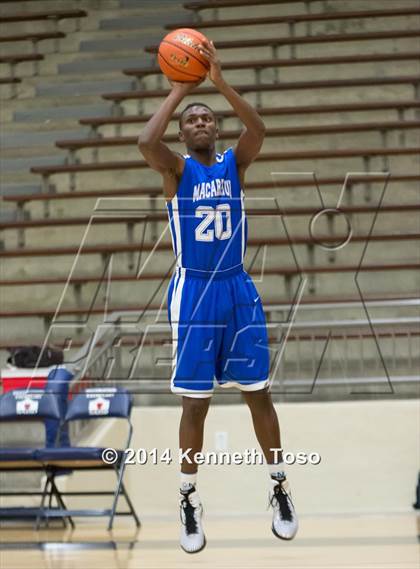 Thumbnail 3 in MacArthur @ South San Antonio (SAISD Tournament) photogallery.