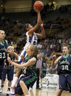 Thumbnail 2 in ThunderRidge vs Highlands Ranch (5A Final Four) photogallery.