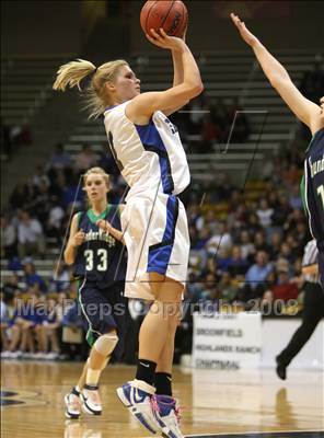 Thumbnail 3 in ThunderRidge vs Highlands Ranch (5A Final Four) photogallery.
