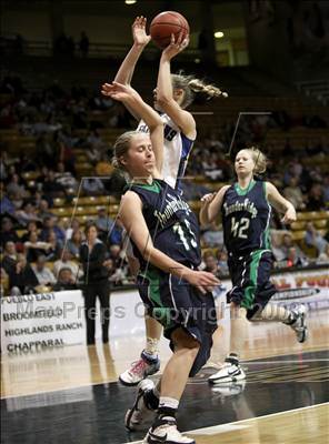 Thumbnail 2 in ThunderRidge vs Highlands Ranch (5A Final Four) photogallery.