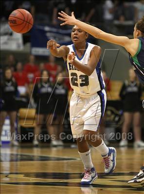 Thumbnail 2 in ThunderRidge vs Highlands Ranch (5A Final Four) photogallery.