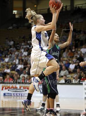 Thumbnail 2 in ThunderRidge vs Highlands Ranch (5A Final Four) photogallery.