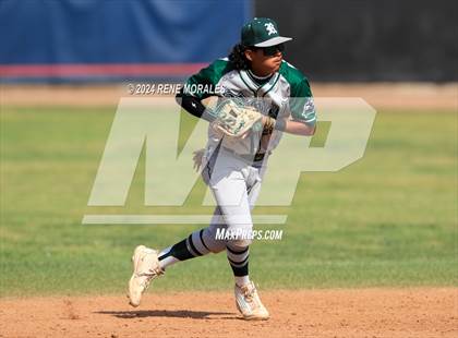 Thumbnail 3 in Royal vs Maranatha (CIF SS Div 2 Rnd 1 Playoff) photogallery.