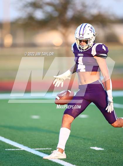 Thumbnail 1 in Henrietta @ Jacksboro photogallery.