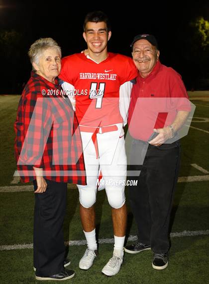 Thumbnail 3 in Harvard-Westlake vs. St. Francis photogallery.
