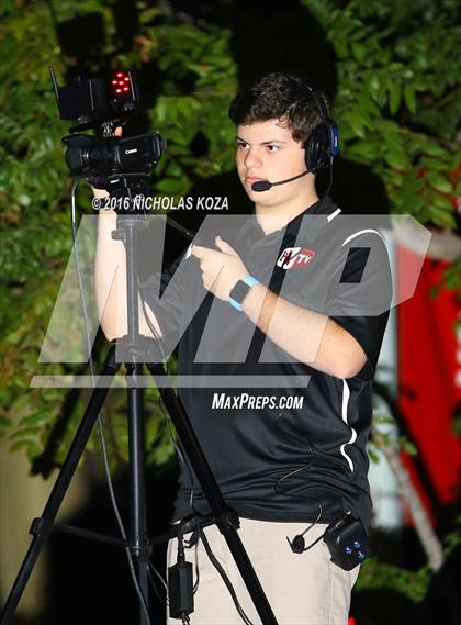 Thumbnail 3 in Harvard-Westlake vs. St. Francis photogallery.