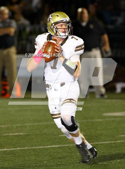 Thumbnail 2 in Harvard-Westlake vs. St. Francis photogallery.