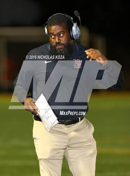 Thumbnail 2 in Harvard-Westlake vs. St. Francis photogallery.