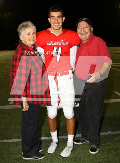 Thumbnail 1 in Harvard-Westlake vs. St. Francis photogallery.