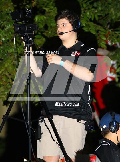 Thumbnail 1 in Harvard-Westlake vs. St. Francis photogallery.