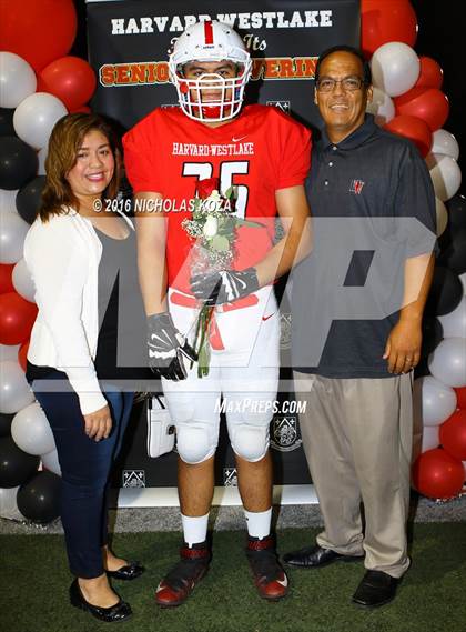 Thumbnail 2 in Harvard-Westlake vs. St. Francis photogallery.