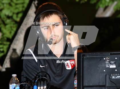 Thumbnail 3 in Harvard-Westlake vs. St. Francis photogallery.