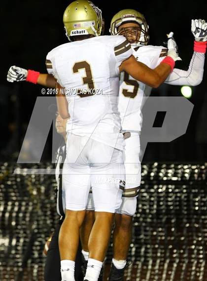 Thumbnail 1 in Harvard-Westlake vs. St. Francis photogallery.
