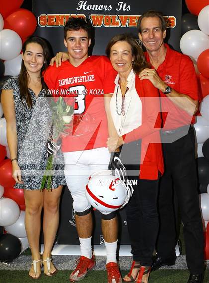Thumbnail 2 in Harvard-Westlake vs. St. Francis photogallery.