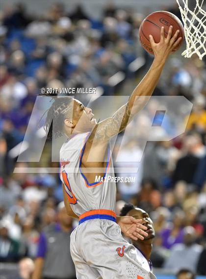 Thumbnail 2 in Garfield vs. Rainier Beach (WIAA 3A Quarterfinal)  photogallery.