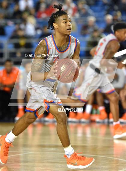 Thumbnail 3 in Garfield vs. Rainier Beach (WIAA 3A Quarterfinal)  photogallery.