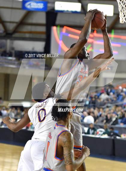 Thumbnail 3 in Garfield vs. Rainier Beach (WIAA 3A Quarterfinal)  photogallery.