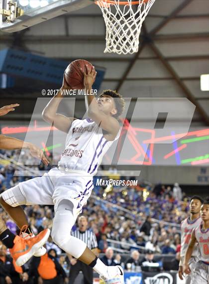 Thumbnail 3 in Garfield vs. Rainier Beach (WIAA 3A Quarterfinal)  photogallery.