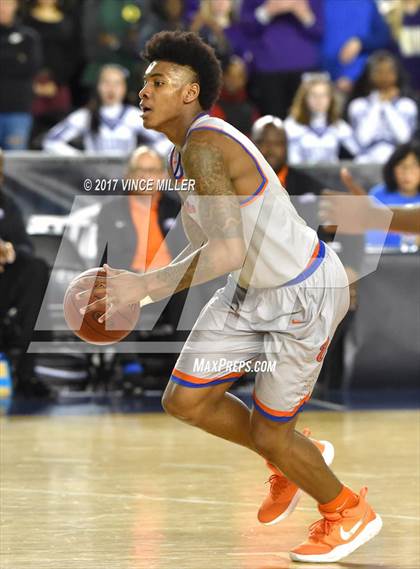 Thumbnail 2 in Garfield vs. Rainier Beach (WIAA 3A Quarterfinal)  photogallery.