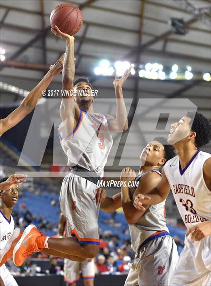 Thumbnail 2 in Garfield vs. Rainier Beach (WIAA 3A Quarterfinal)  photogallery.