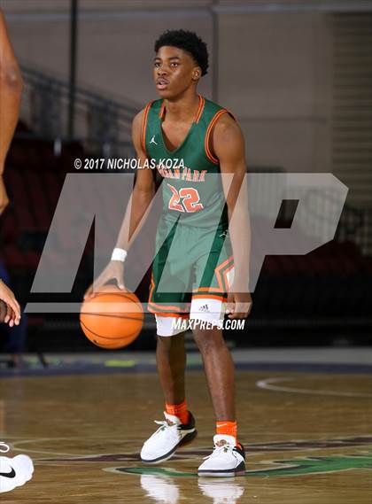 Thumbnail 1 in Morgan Park vs. Salesian College Preparatory (Tarkanian Classic) photogallery.