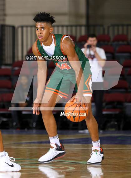 Thumbnail 2 in Morgan Park vs. Salesian College Preparatory (Tarkanian Classic) photogallery.