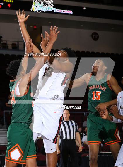 Thumbnail 3 in Morgan Park vs. Salesian College Preparatory (Tarkanian Classic) photogallery.