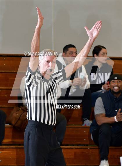 Thumbnail 1 in Mark Keppel vs. Lincoln (St. Mary's Stockton MLK Showcase) photogallery.