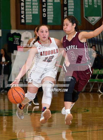 Thumbnail 2 in Mark Keppel vs. Lincoln (St. Mary's Stockton MLK Showcase) photogallery.