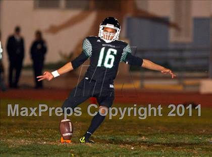 Thumbnail 2 in Hawthorne vs. Inglewood photogallery.