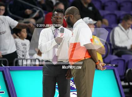 Thumbnail 1 in Whitney Young vs Scotlandville (City of Palms Classic) photogallery.