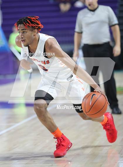 Thumbnail 2 in Whitney Young vs Scotlandville (City of Palms Classic) photogallery.
