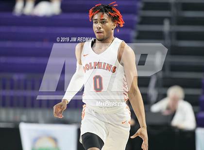 Thumbnail 3 in Whitney Young vs Scotlandville (City of Palms Classic) photogallery.
