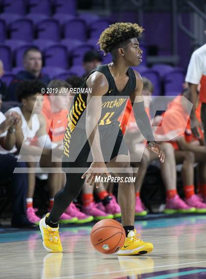 Thumbnail 3 in Whitney Young vs Scotlandville (City of Palms Classic) photogallery.