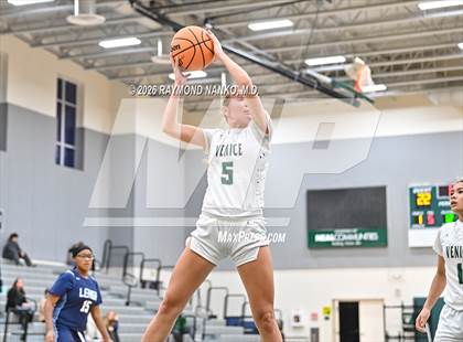 Thumbnail 1 in Lehigh @ Venice photogallery.