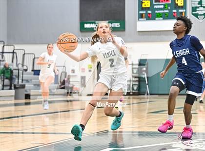 Thumbnail 1 in Lehigh @ Venice photogallery.