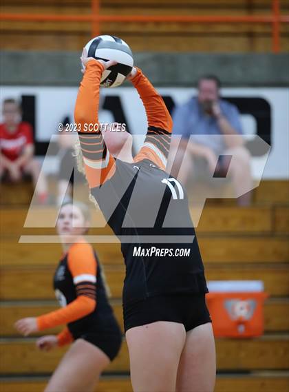 Thumbnail 3 in Fairfield Union @ Amanda-Clearcreek photogallery.